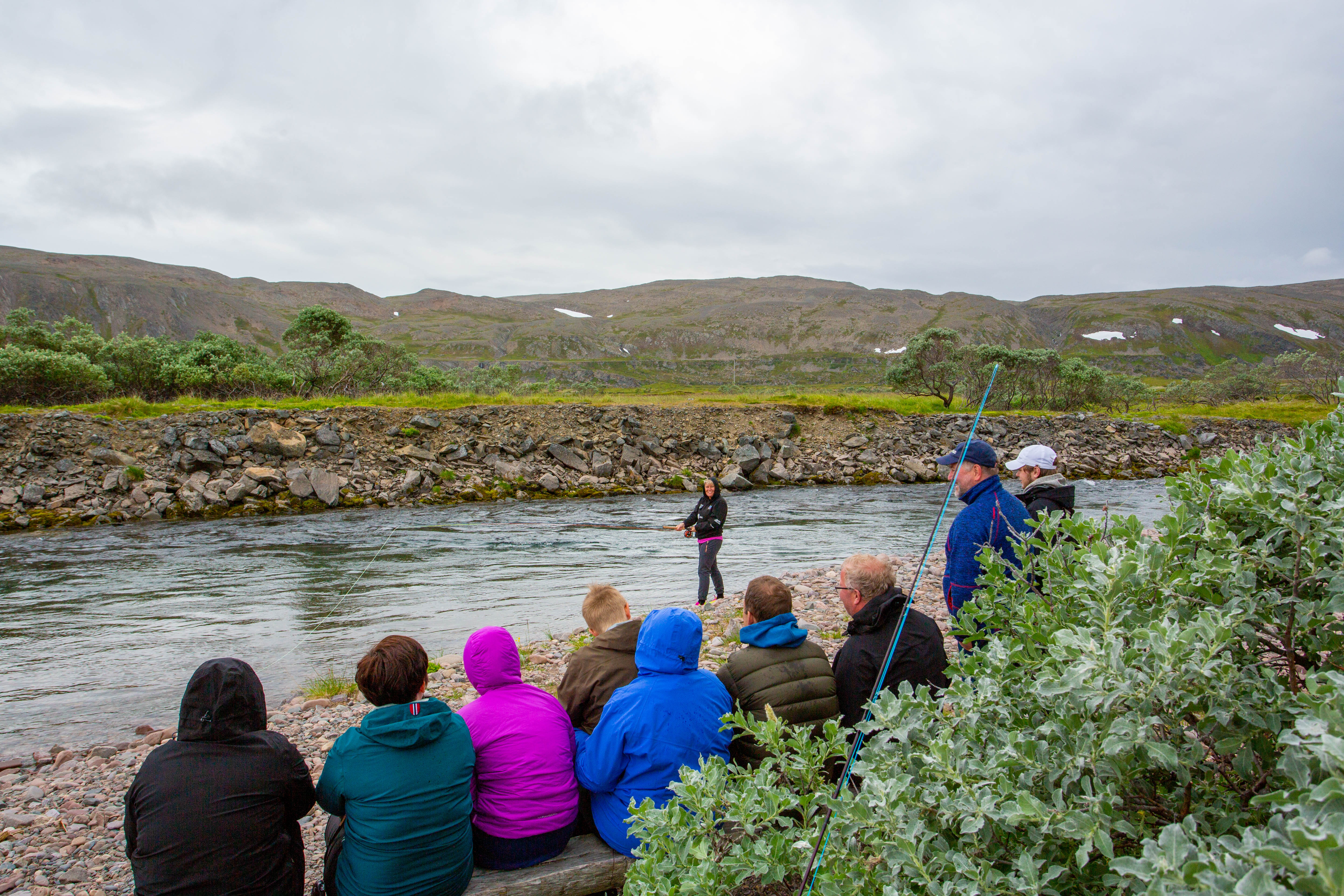 Sandfjordelva_2020_camp villaks_instruksjon i elva