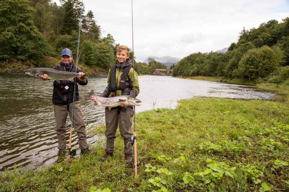 Fangstbilde fra Camp Villaks 2018. Vi gleder oss til en ny camp-sommer med enda flere camper for ungdom 14-18 år. Følg med på campvillaks.no