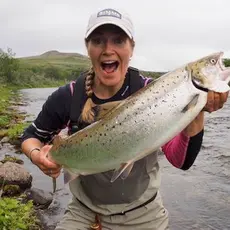 Kvinnedøgnet i Kongsfjordelva er populært