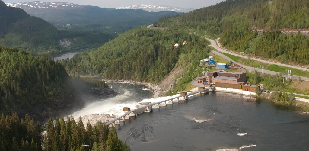 Namsen_Fiskumfoss, fra oversiden, utsiktsbilde.jpg