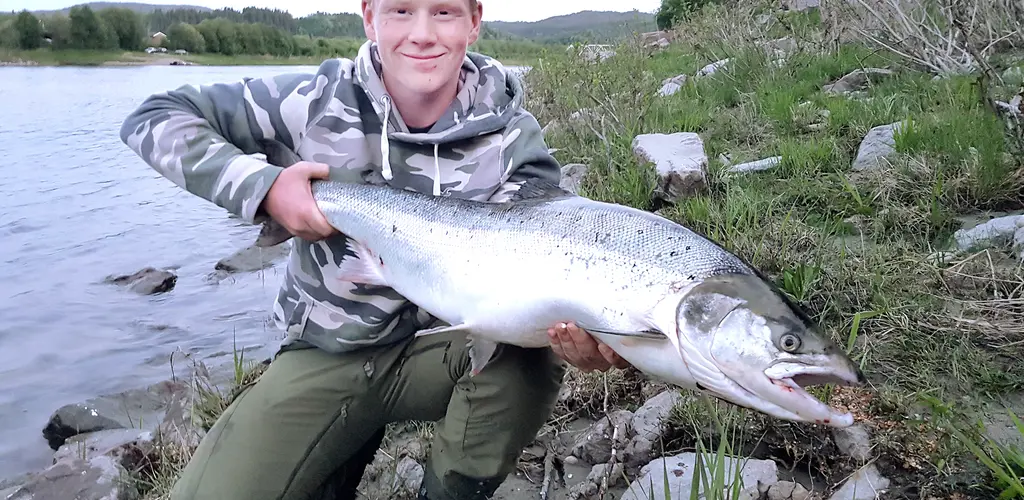 Namsen_2018_fangst_laks_fisker Dennis Ulmo_Foto Andreas Ulmo_AH