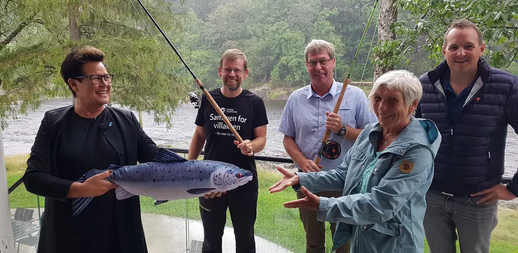 Tovdalselva_Velg villaksen_2021_Boen_politikere