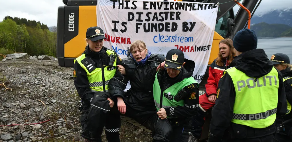 Førdefjorden NU - foto Emil Kvebæk Øvretvei.jpg