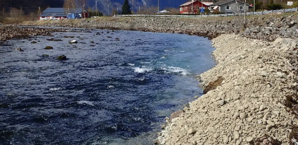 Masseutlegg i Aurlandselva Masseutlegg i Aurlandselva
