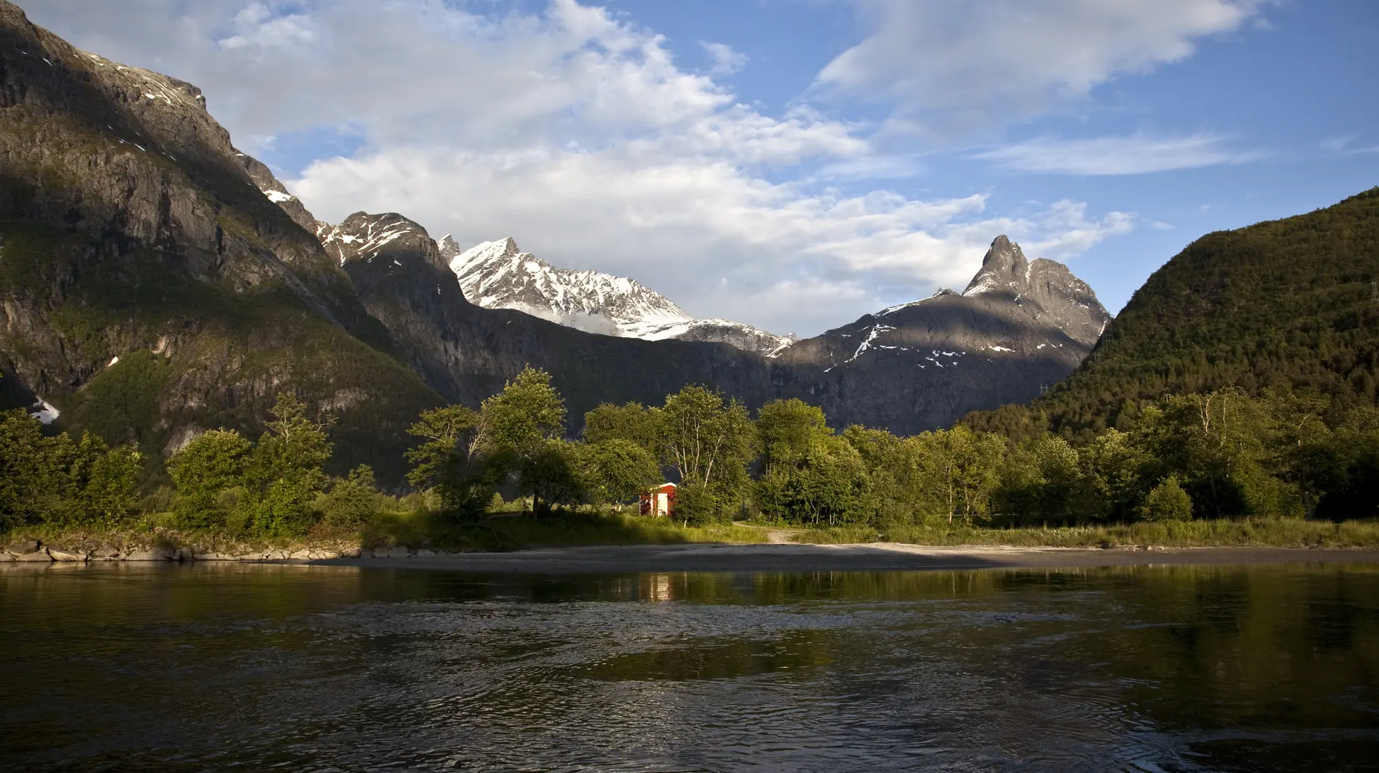 Rauma Elv, Devold. Fotograf: Anunatak AS