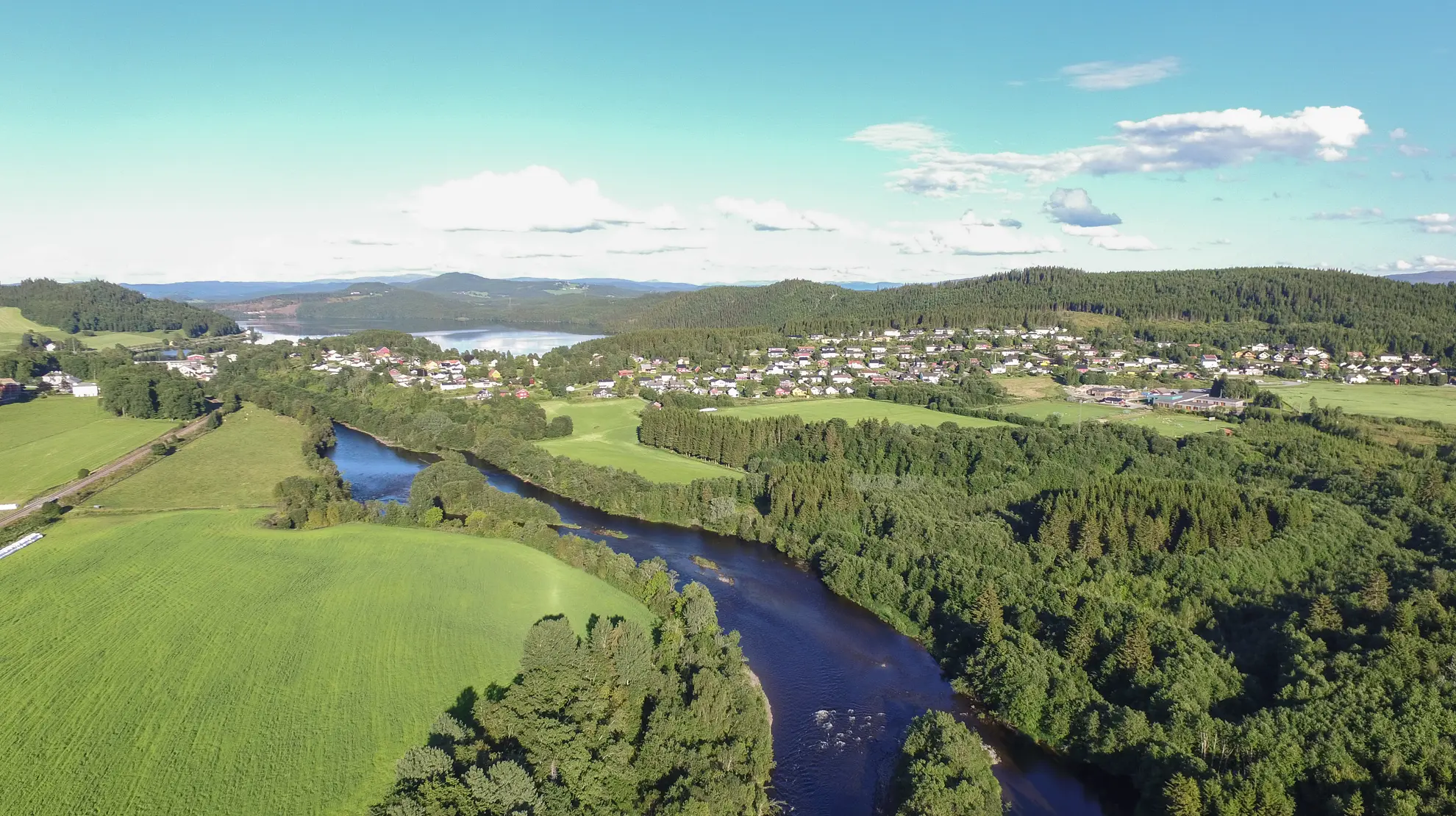 Steinkjervassdraget Byaelva dronefoto